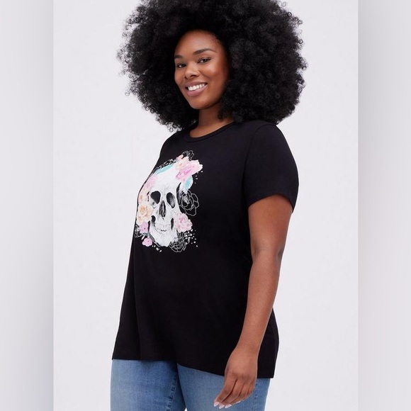 torrid Tops - Torrid Perfect Tee - Super Soft Busy Floral Skull Black NWT